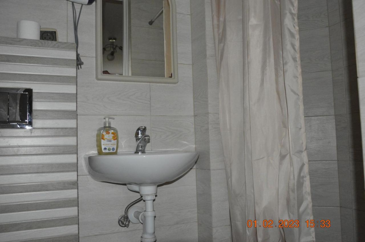 Apartamenty I Pokoje U Kryni Sztutowo Exterior foto