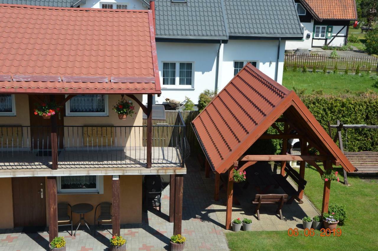 Apartamenty I Pokoje U Kryni Sztutowo Exterior foto